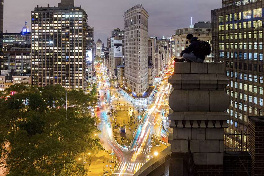 Flatiron Building. New York,&nbsp;artist&nbsp;&nbsp;Machorov&Raskalov